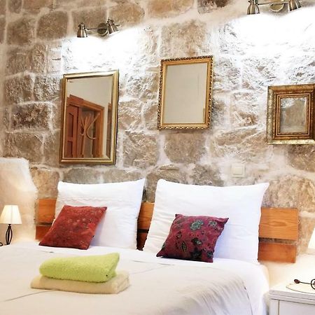 Authentic Mediterranean Apartment Split Exterior photo